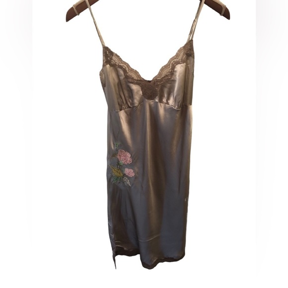 Gold Hawk 100% Silk Dainty Lace Trimmed Slip Dress Sz. M Embroidered Flowers - Picture 8 of 11